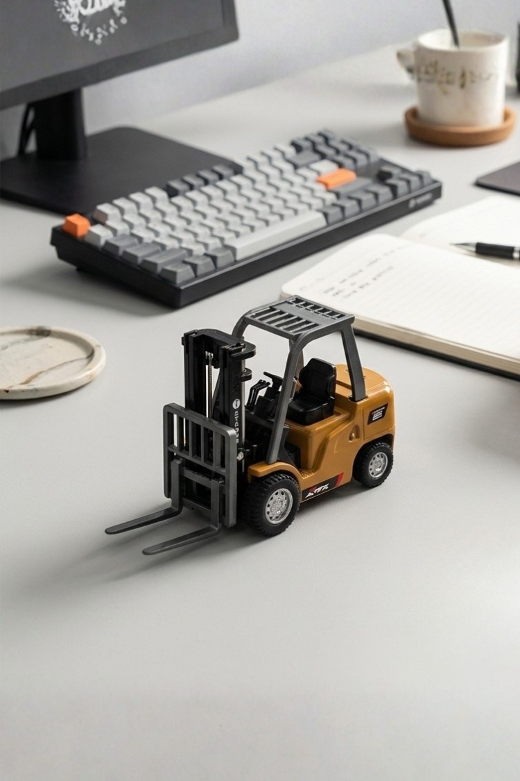 男人的玩具桌面迷你牙車